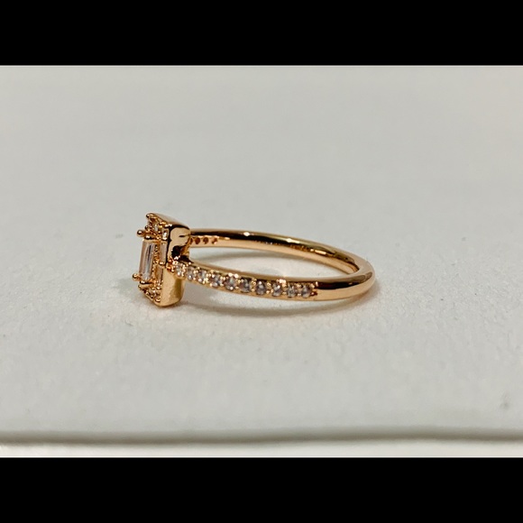 Pandora rose gold ring luminous Ice ring 187541cz - Picture 8 of 8